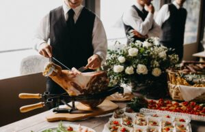 Jakie elementy powinien zawierać udany bankiet firmowy? bankiet
